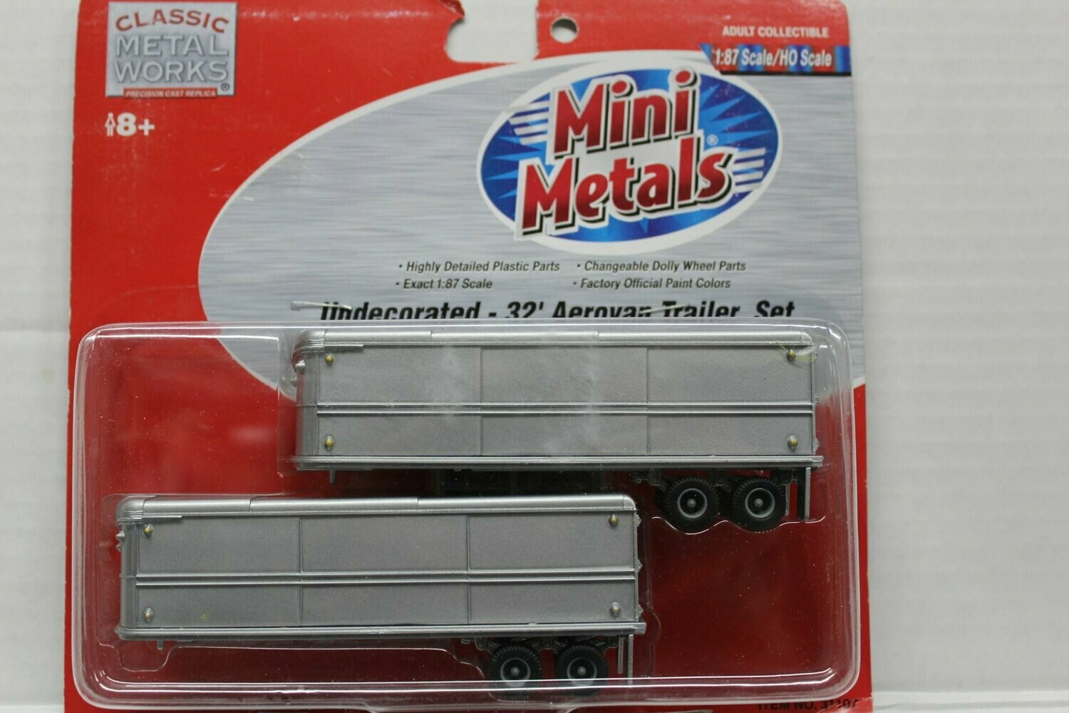 Classic Metal Works 31106  Undecorated 32' Trailer