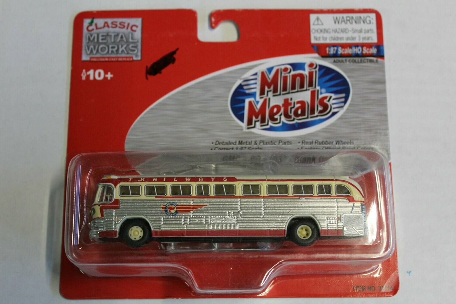 Classic Metal Works 32114 GMC PD 4103 Trailways Blank Destination