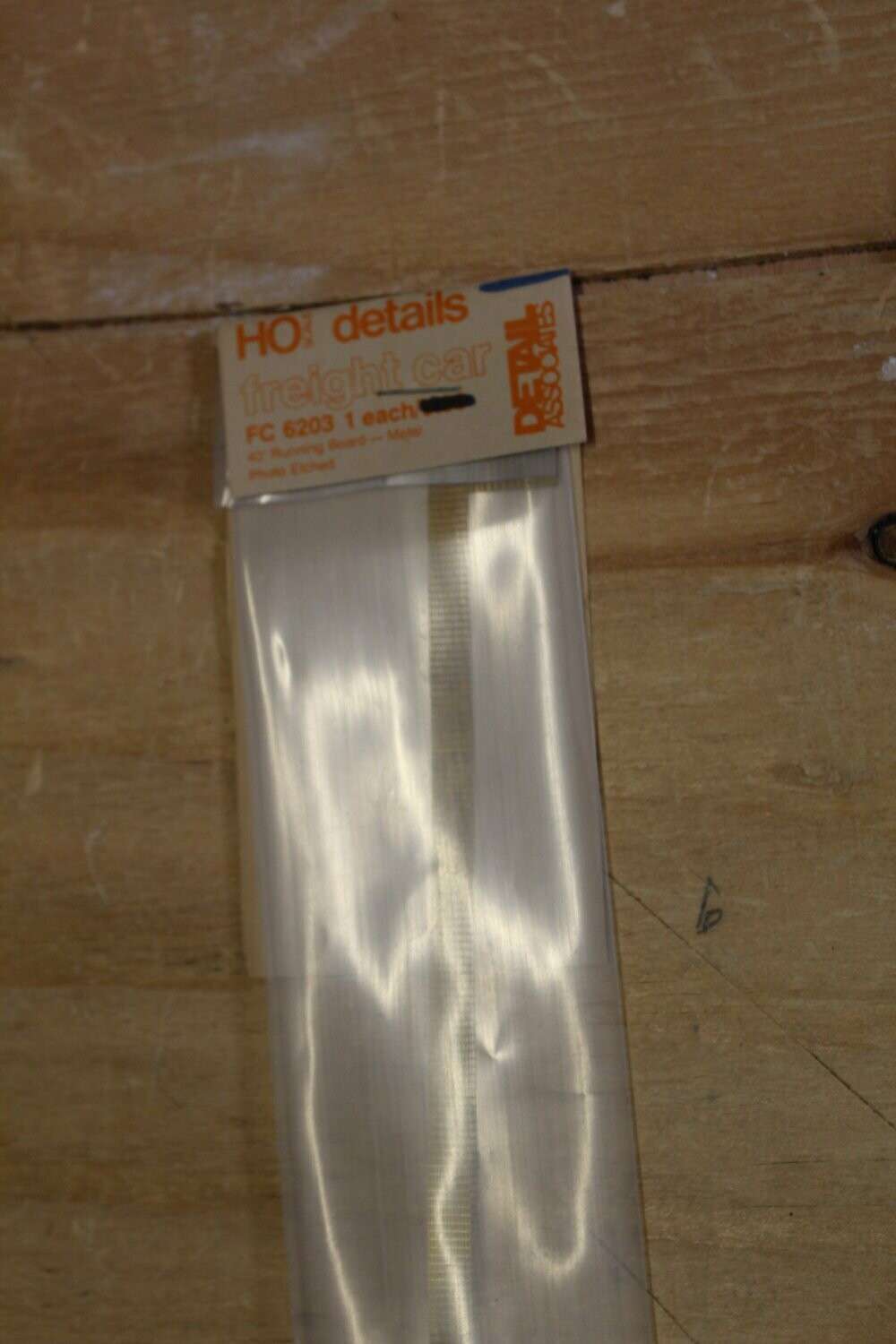 DETAIL ASSOCIATES 6203 40' BRASS ETCHED RUNNING BOARD