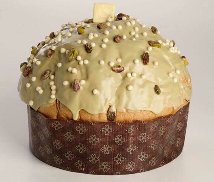 " Panettone " with pistachio