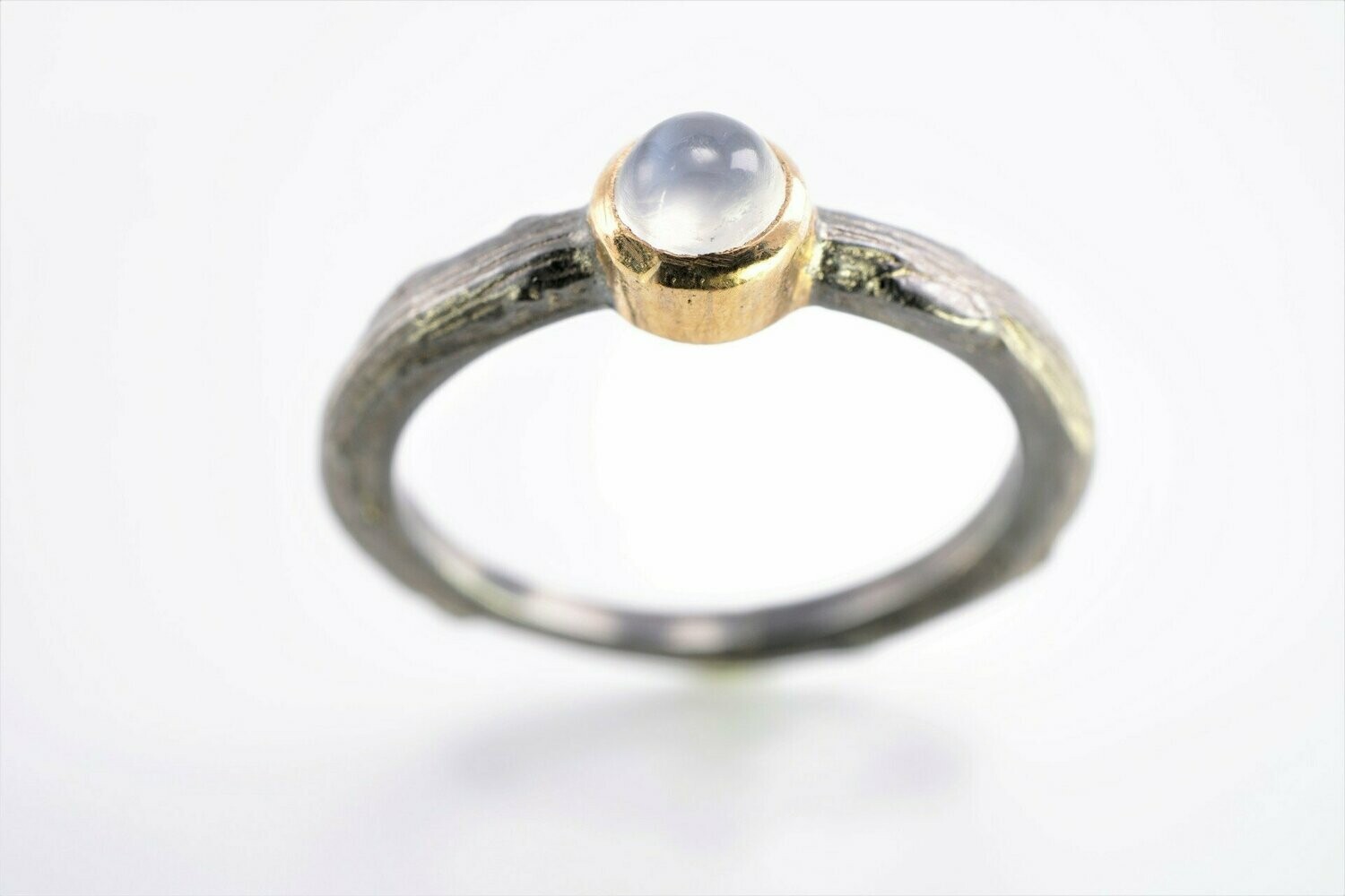 Ring Kani & Mondstein
