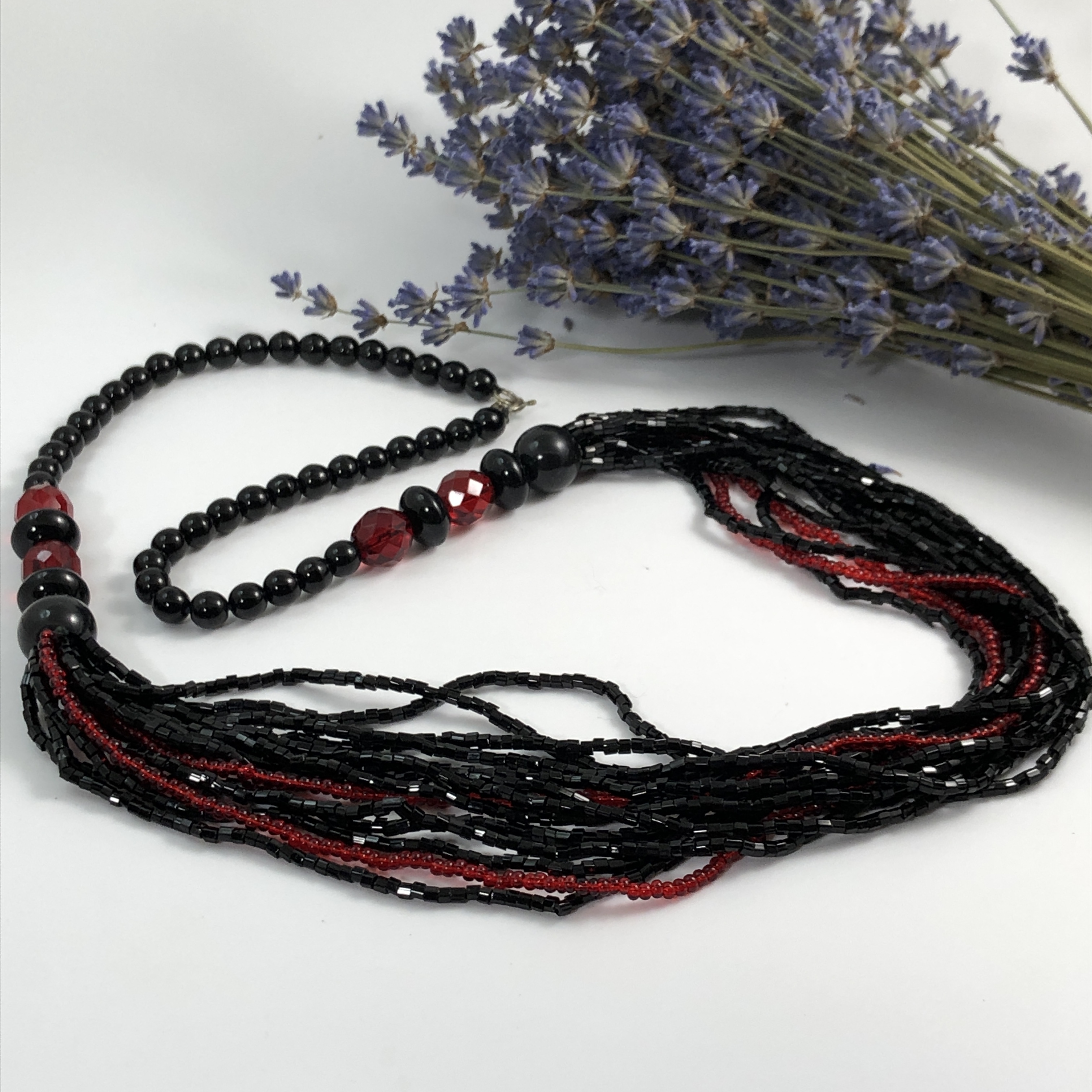 чешские бусины даггерсы 6 мм. бусины ромбовидные. треугольные бусины чешские. из чешских бусин superduo. чешское стекло бусины.