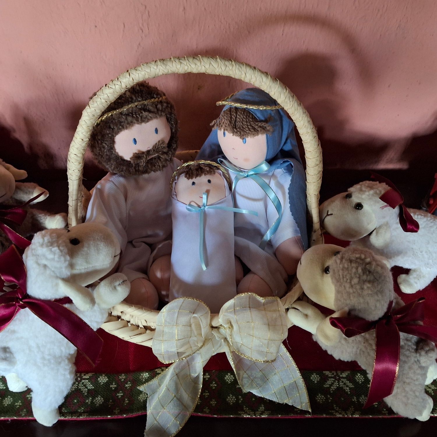 Sagrada Familia en canasta