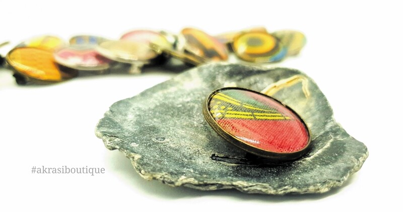 African wax print button pins | Ankara button pin | Kente pin | Dashiki badge