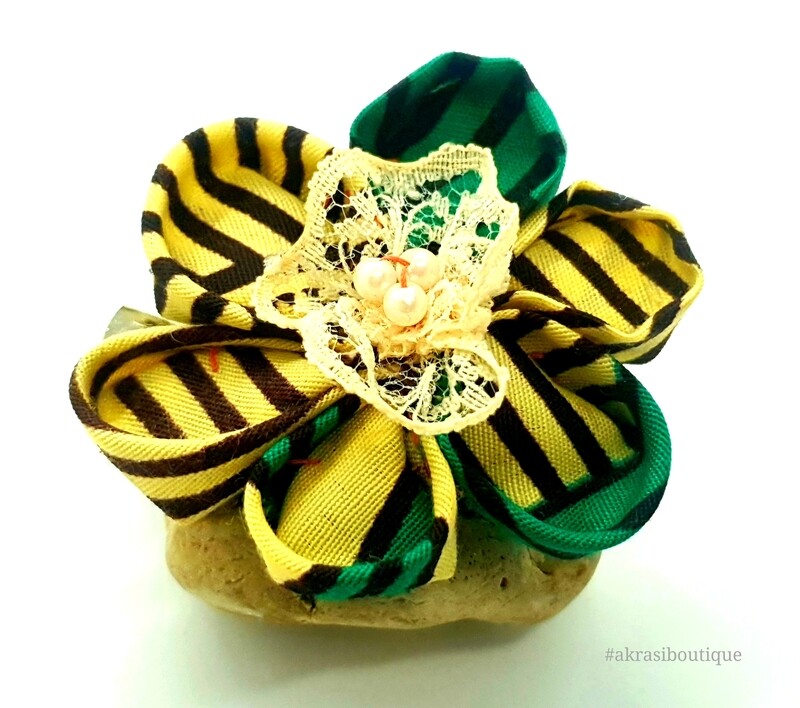 Kanzashi style flower with pearl in green, cream &amp; brown print flower pin | fabric flower hair clip | flower brooch | clothing accessories