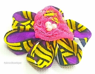 Kanzashi style flower with pearl in yellow and purple print fabric. flower pin | flower hair clip | flower brooch | clothing accessories