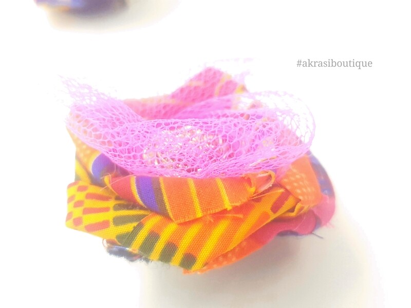 Kente fabric rose with vintage button centre | flower hair clip | flower brooch |