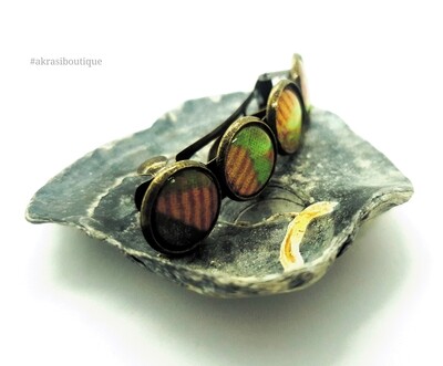 Kente green and red barrette hair clip in bronze