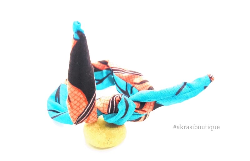 African print blue pink and brown handmade wire twist bun tie | African print bun wrap | Ankara print headtie | wire hair tie