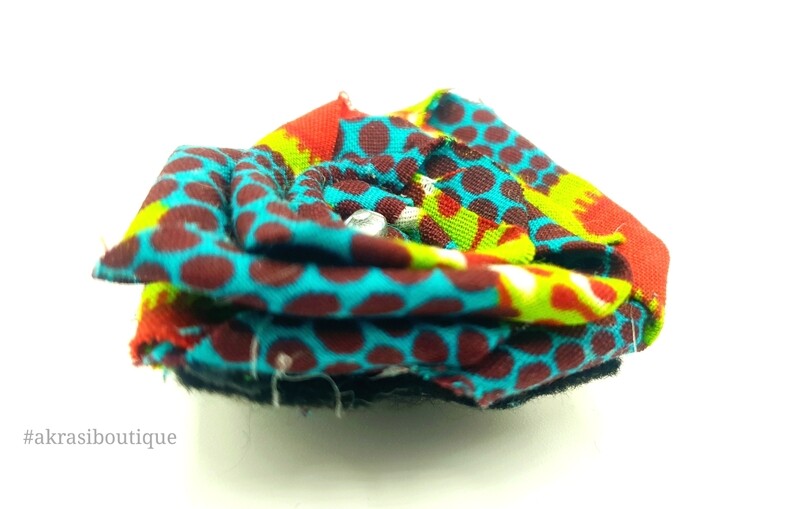 African wax print flower with gem centre | fabric flower | flower pin | flower hair clip | flower brooch | clothing accessories