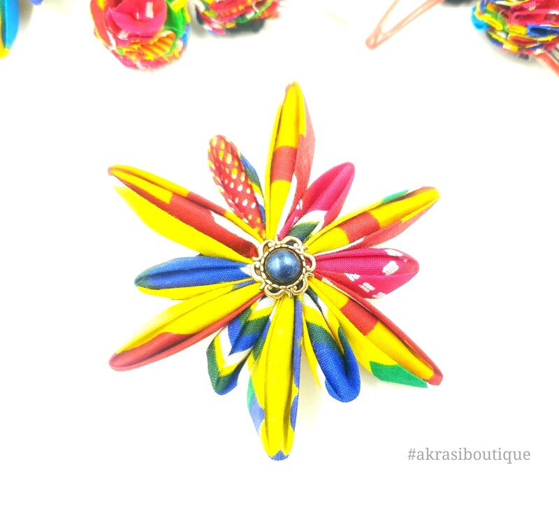 Star flower with in kente with vintage button centre | kanzashi flower hair clip | flower brooch | clothing accessories