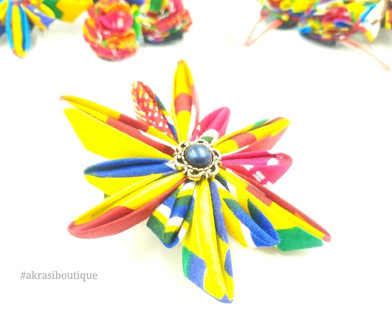 Star flower with in kente with vintage button centre | kanzashi flower hair clip | flower brooch | clothing accessories