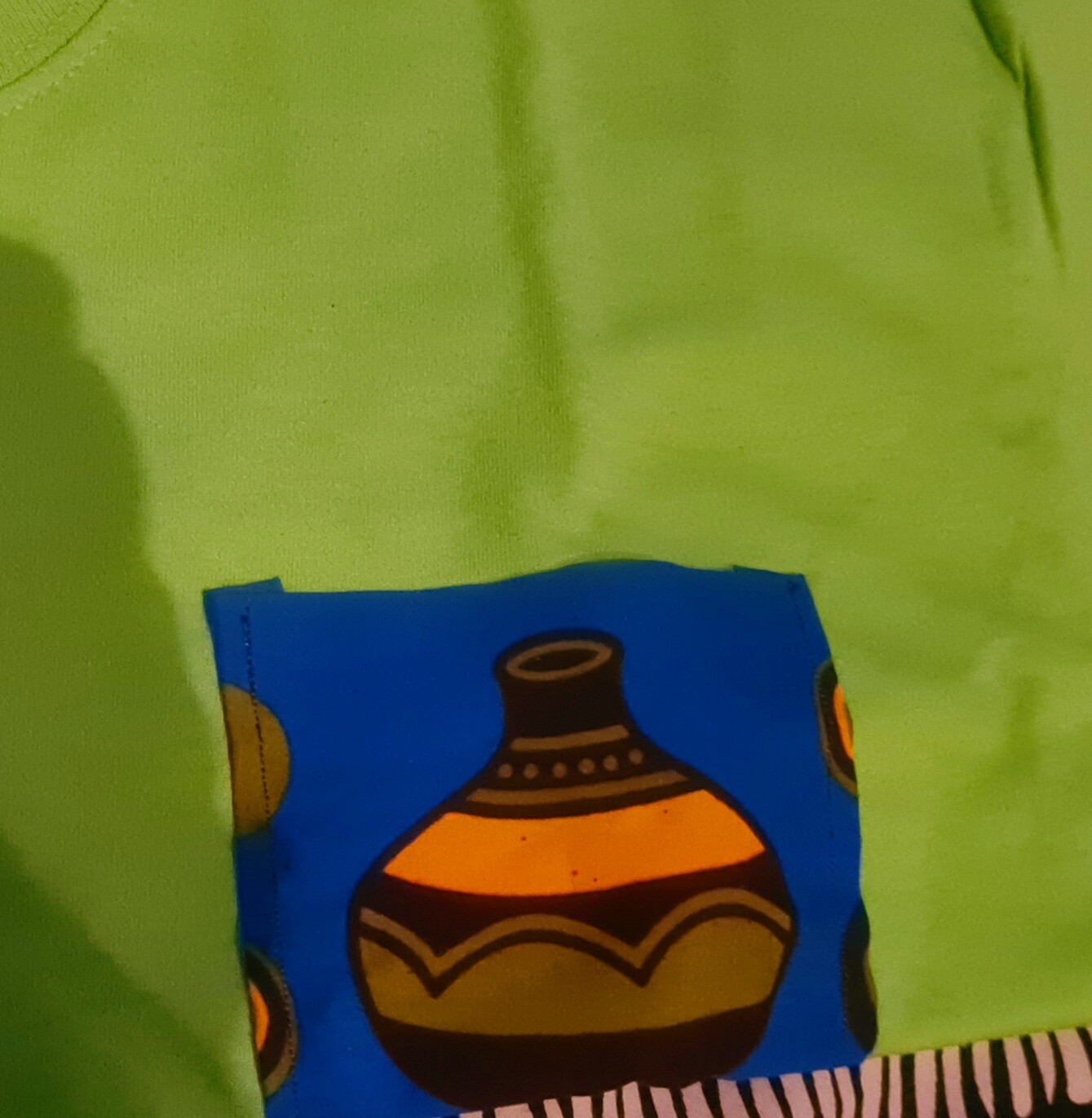 Pots T-shirt and chokoto Green
