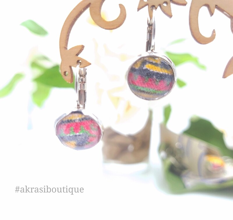 Dashiki collection round silver drop earrings