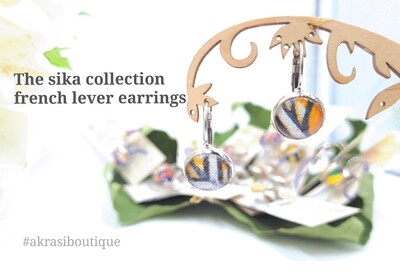 Sika collection round silver drop earrings