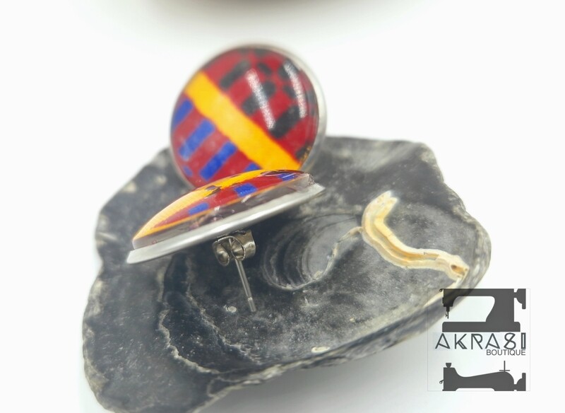 Round Kente silver stud earrings sealed in glass