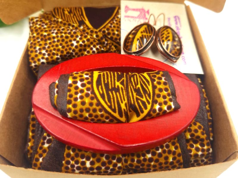 Custom handmade ankara belt with vintage buckle, wire twist hair tie and earrings set for Julia