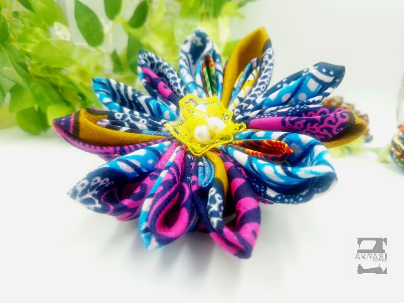 Star flower in kente and gold with cowrie centre | kanzashi flower hair clip | flower brooch | clothing accessories