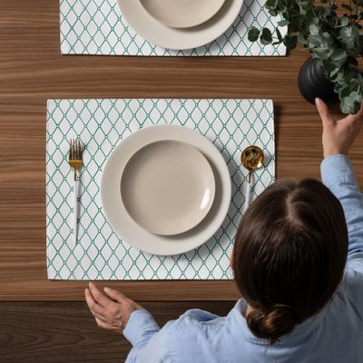 Elegant Green Lines and Dots Placemat Set