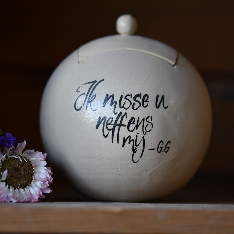 Urn fern : Ik misse u...