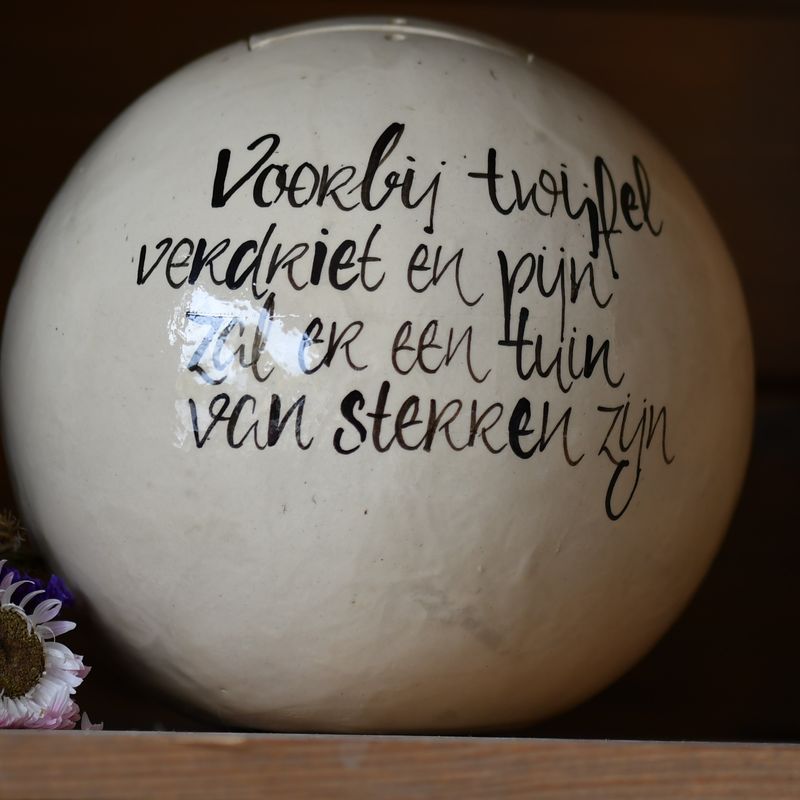 Urn fern: Voorbij twijfel...