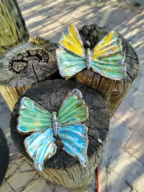 Online workshop boetseren: Kleurrijke vlinders in klei