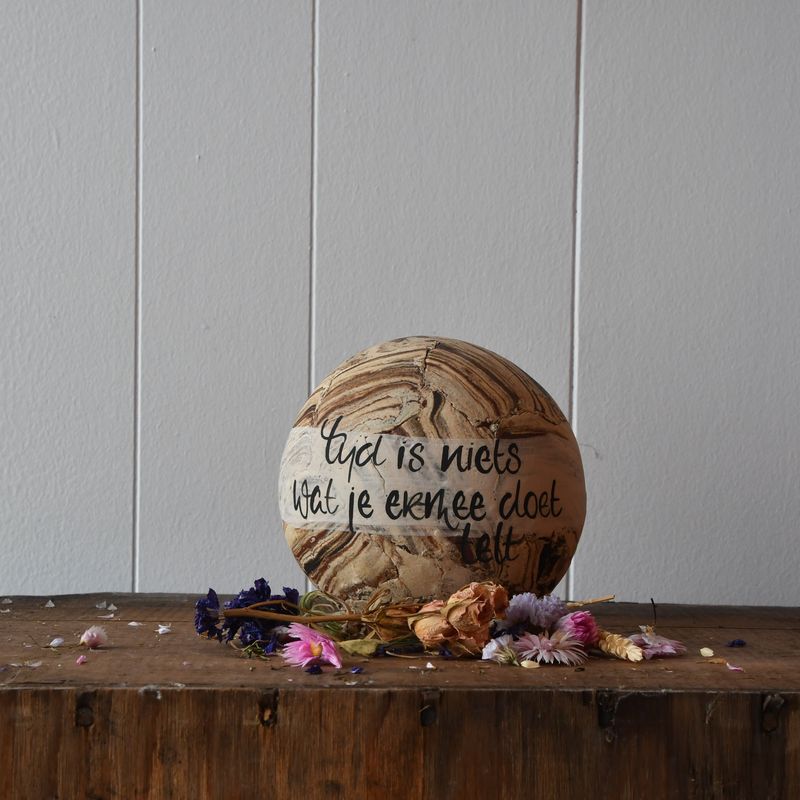 Bolleke: tijd is niets...