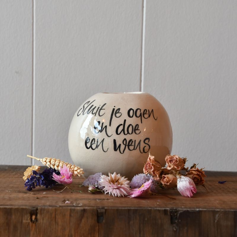 Theelichthouder: Sluit je ogen en...