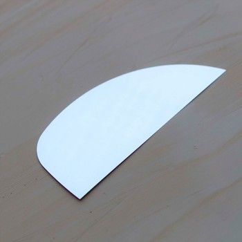 Lomer dun staal halfrond