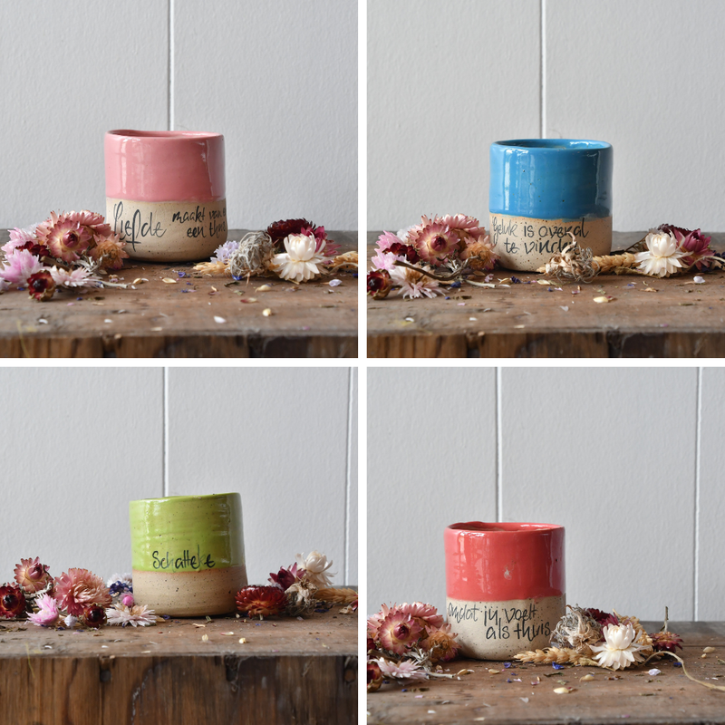 Bloempotten met tekst
