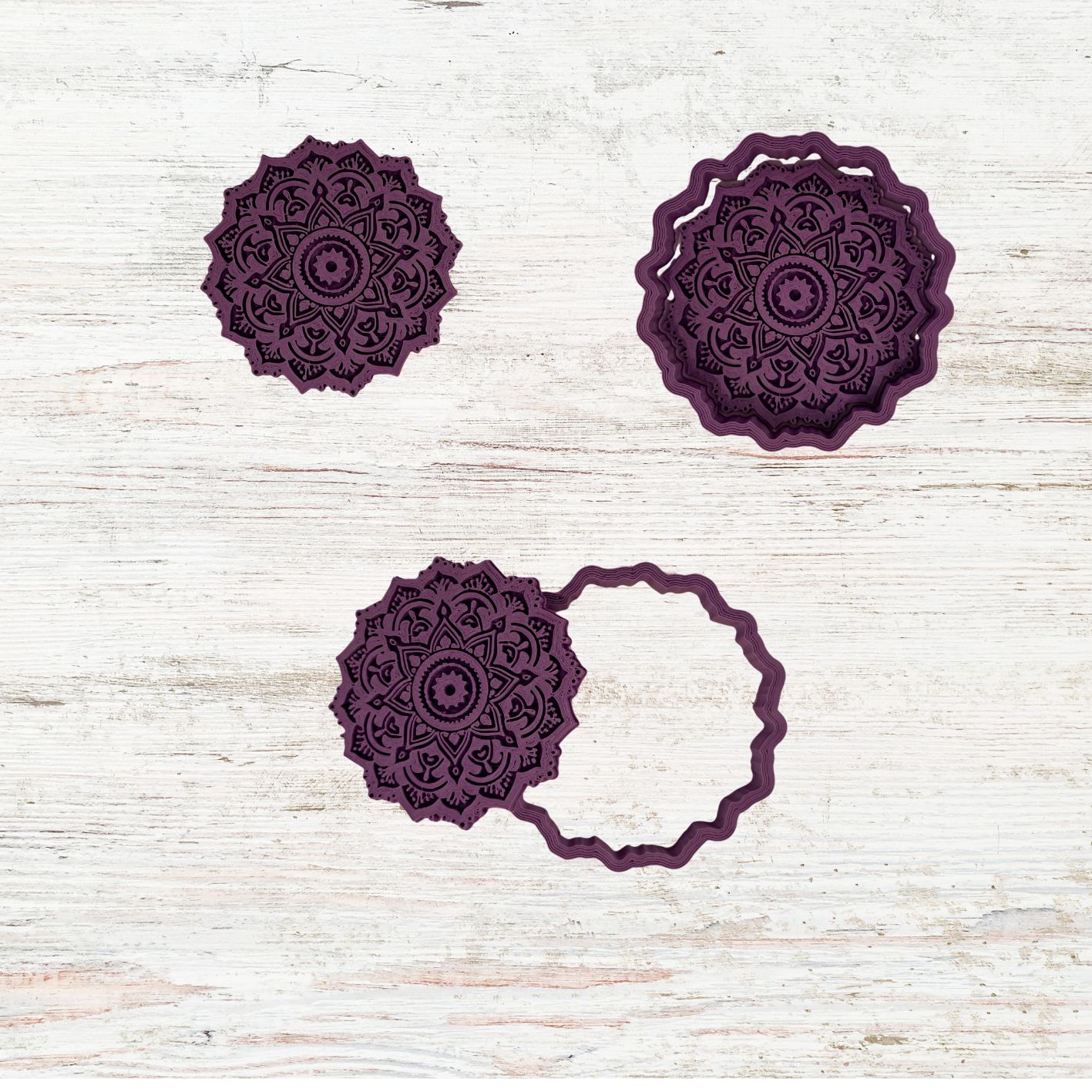 Mandalabloem D met uitsteekvorm 8,5 cm Mandalabloem D met uitsteekvorm 8,5 cm