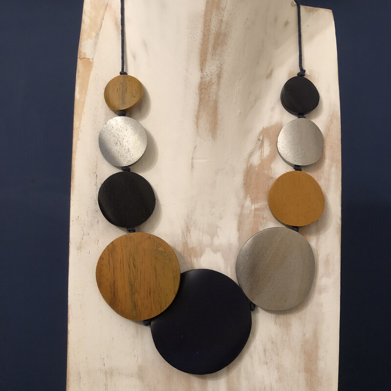 Graduated Wooden Navy and Silver Disc Necklace