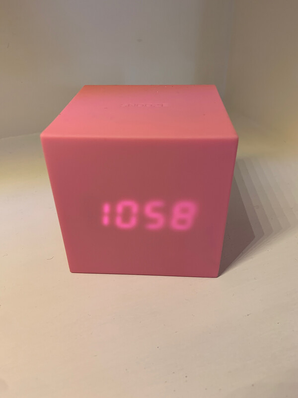 Gravity Cube Click Clock - Pink