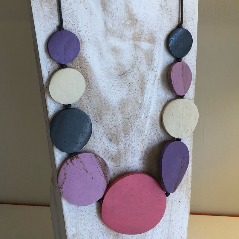 Graduated Wooden Lilac and Pink Disc Necklace