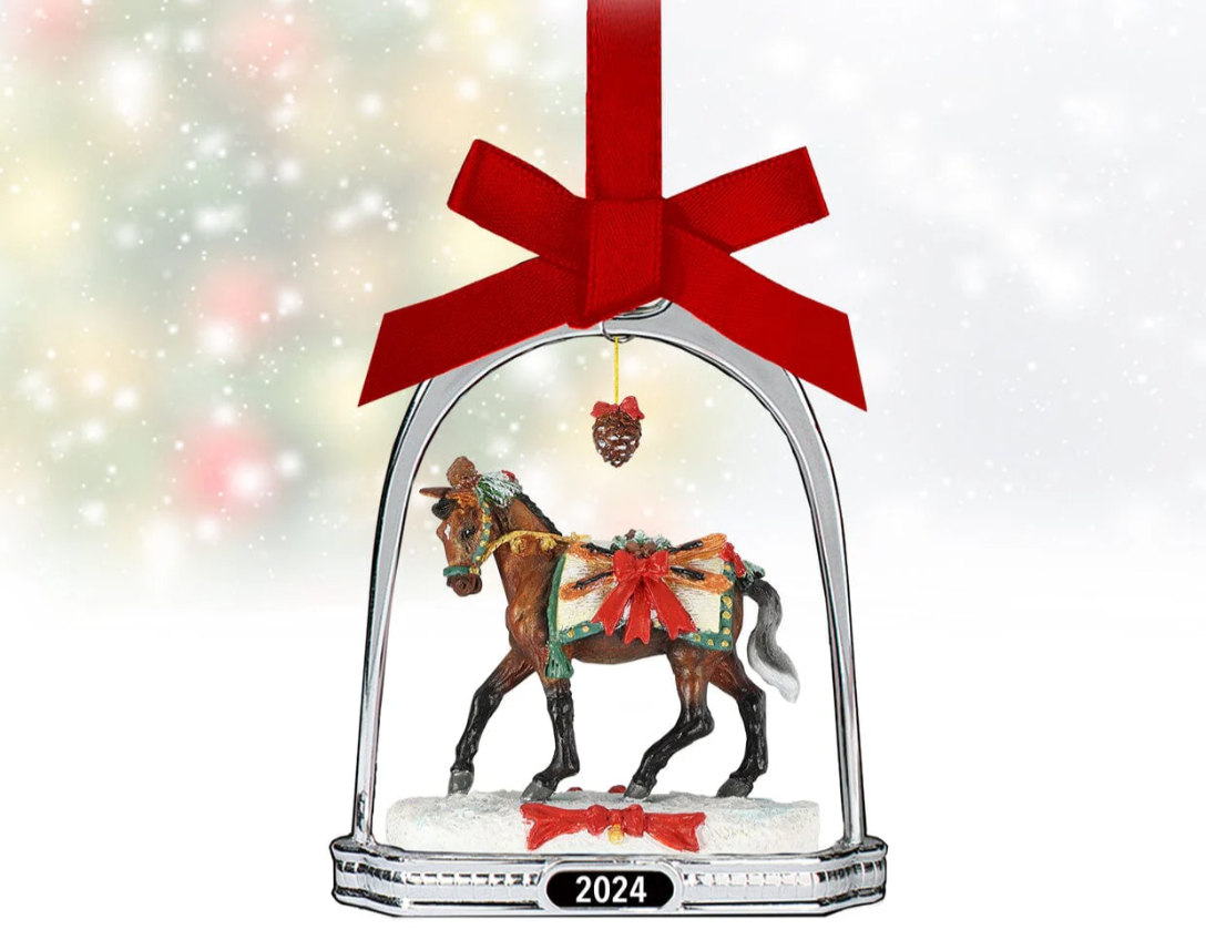 Stirrup Ornament: Apres Ski