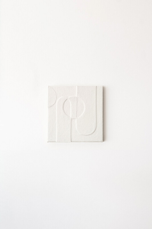 Toile all white II
