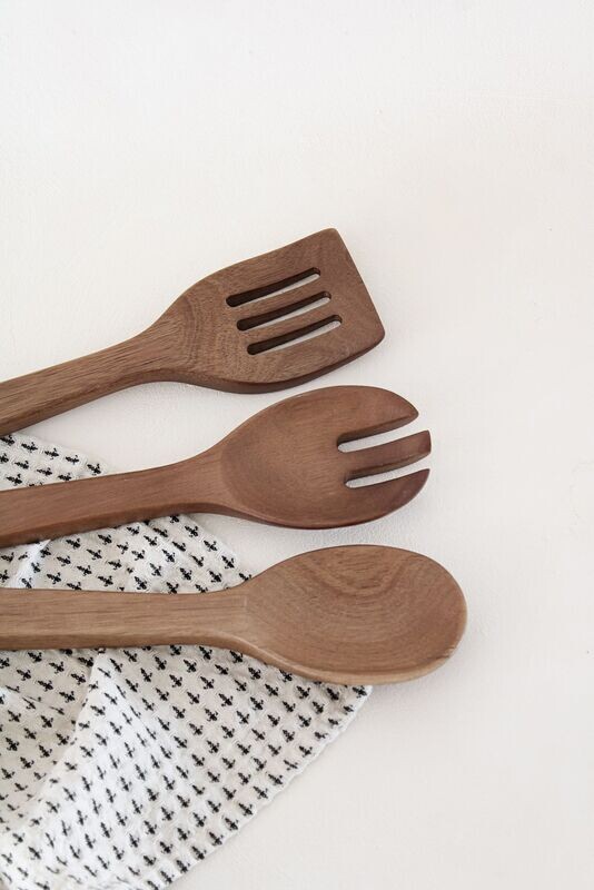 Ustensiles de cuisine en acacia