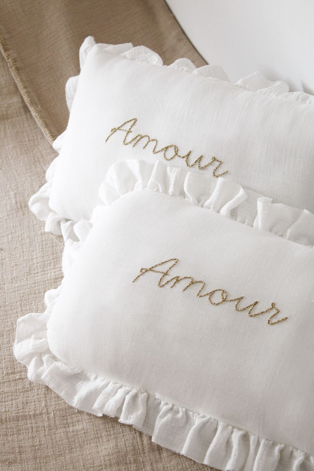 Coussin Amour à volants
