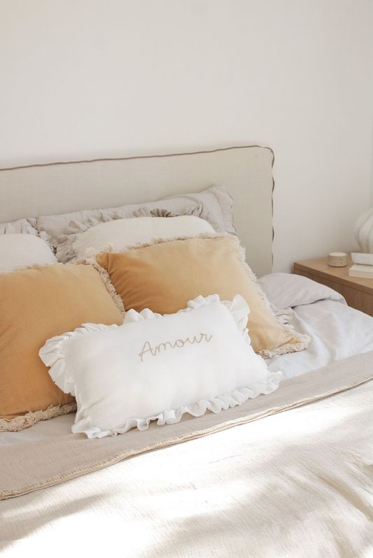 Coussin Amour à volants Coussin Amour à volants