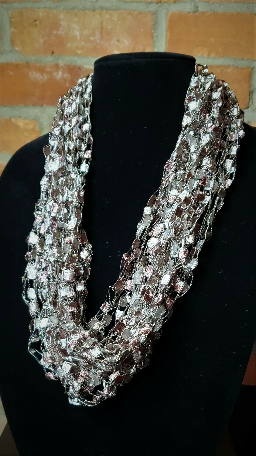 Rose Taupe Ladder Yarn Necklace