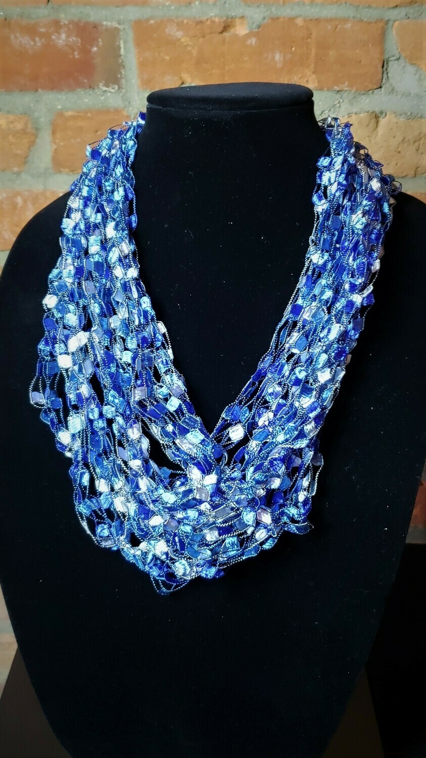 Ocean Ladder Yarn Necklace