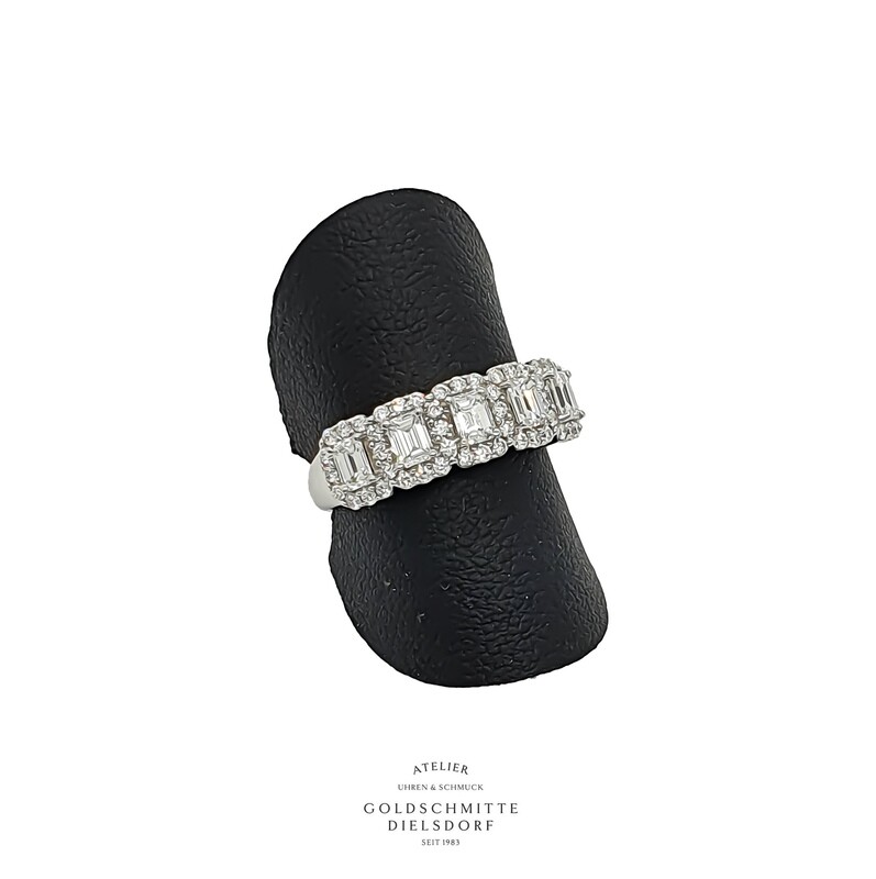 Damenring Weissgold 750 mit Diamanten Damenring Weissgold 750 mit Diamanten