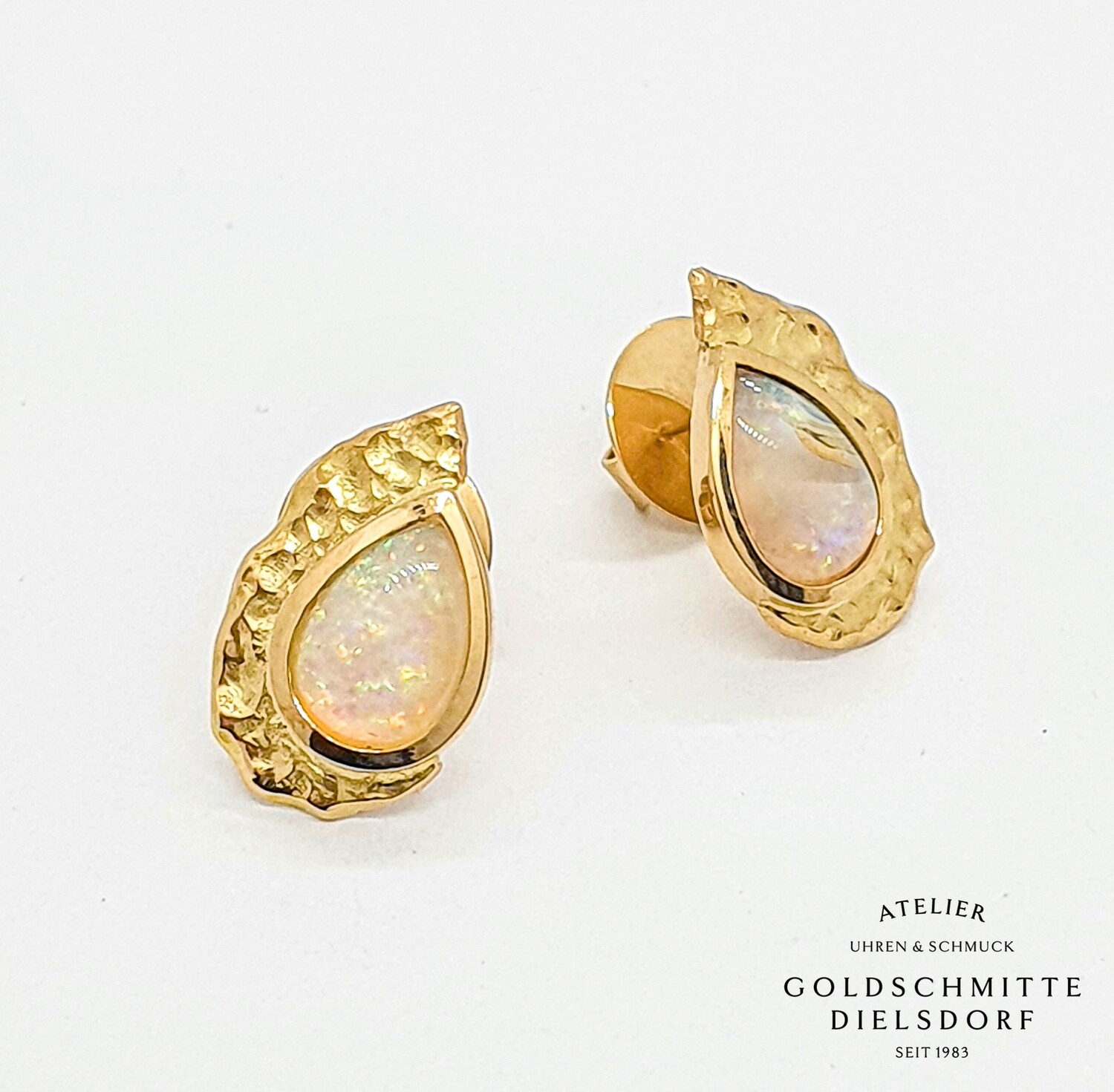 Ohrstecker Gelbgold 750 mit Opal