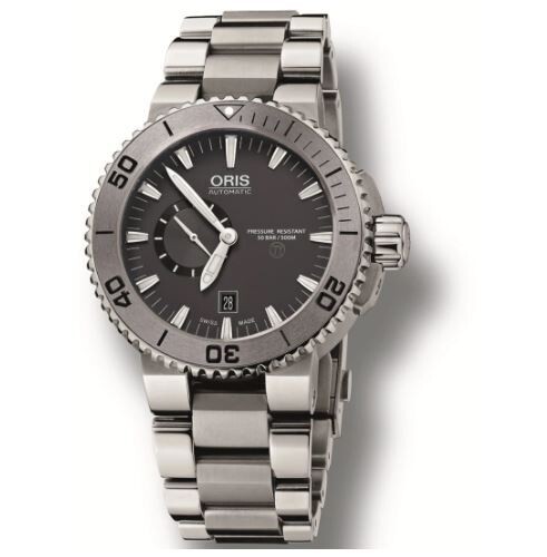 Oris Aquis Titan Small Second, Date Oris Aquis Titan Small Second, Date