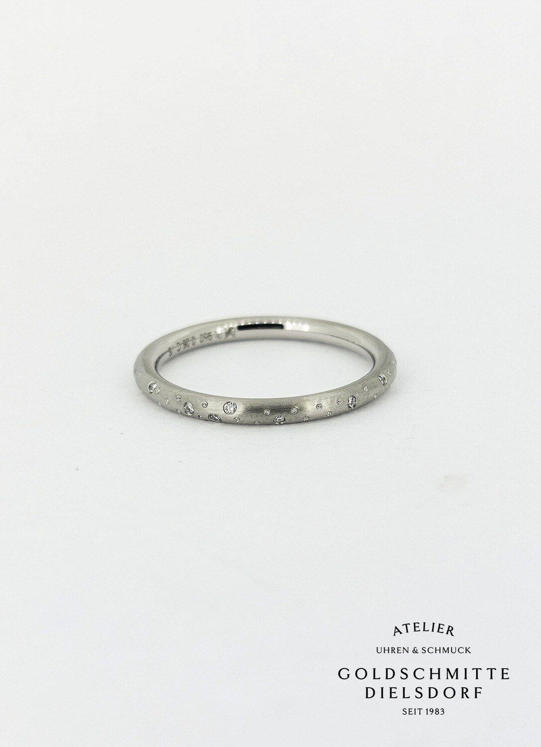 Damenring Platin 950 mit 18 Brillanten