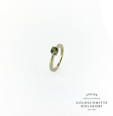 Solitär Ring mit Peridot bicolor