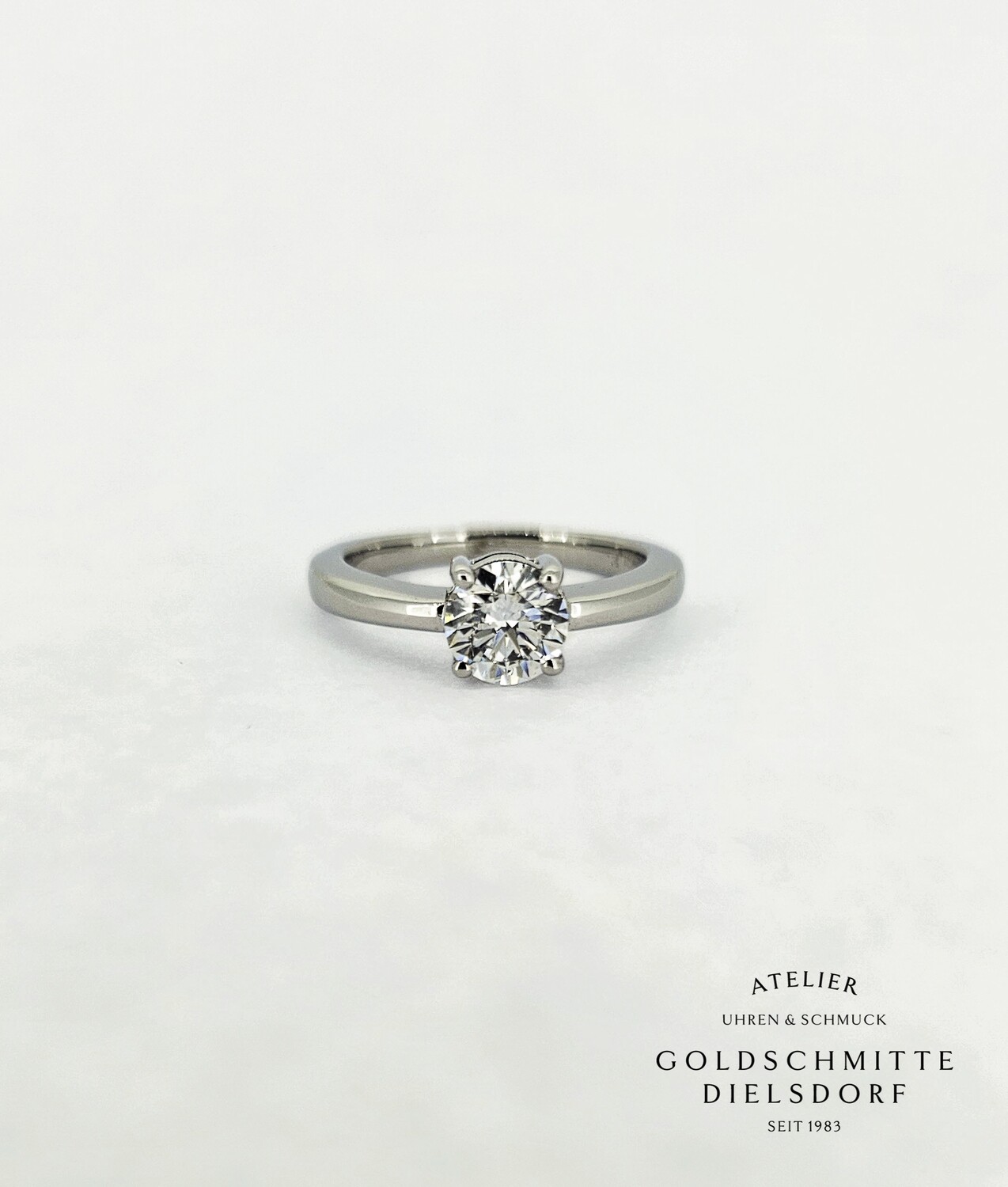 Solitär Ring mit Brillant Weissgold 750 Solitär Ring mit Brillant Weissgold 750