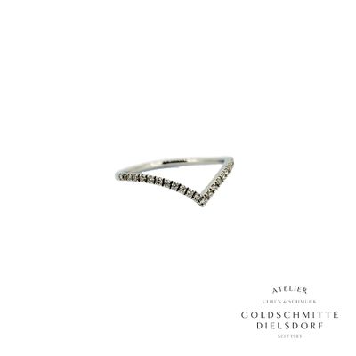 Beisteckring mit 25 Brillanten in Weissgold 750