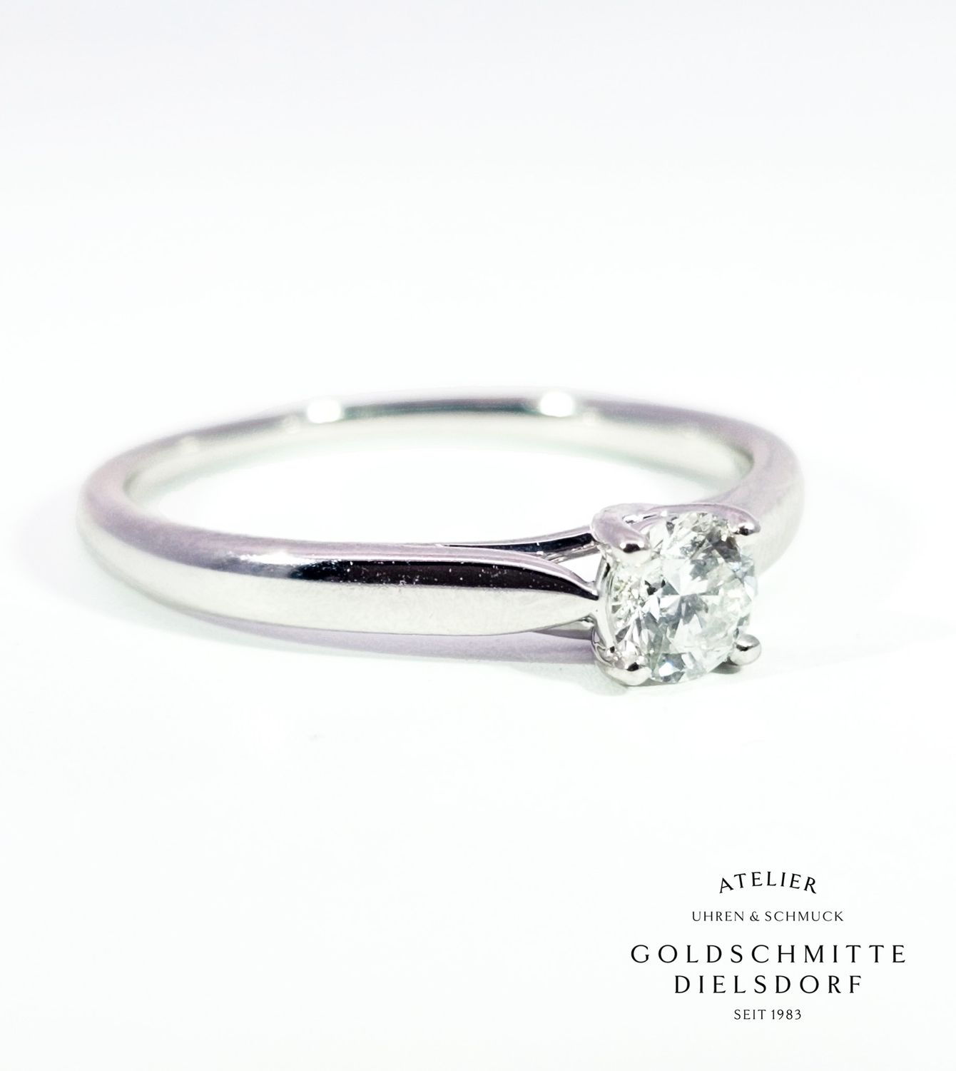 Solitär Ring mit Brillant in Weissgold 750