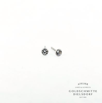 Solitär - Ohrstecker mit 2 Zirkonia Weissgold 750 Solitär - Ohrstecker mit 2 Zirkonia Weissgold 750